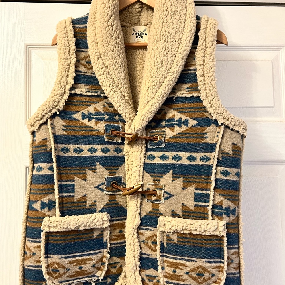 Cozy Sherpa Vest - Blue and Tan